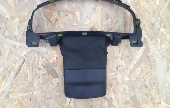 Volkswagen Touareg II Dashboard trim 7P6858565