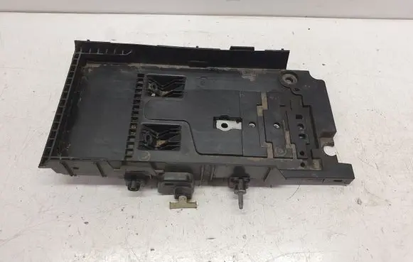 Ford Mondeo MK V Battery tray DG9310723A