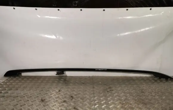 Toyota Highlander XU20 Roof bar rail