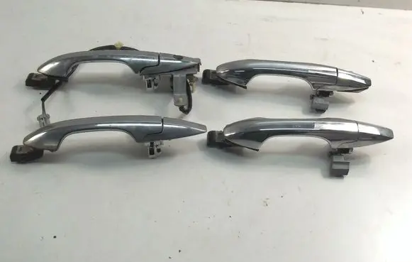 Honda Accord Front door exterior handle 