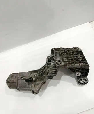 Chevrolet Captiva Oil filter mounting bracket 25183556
