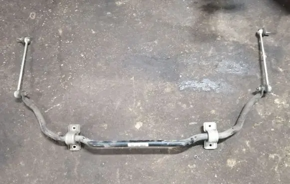 Fiat 500L Front anti-roll bar/sway bar