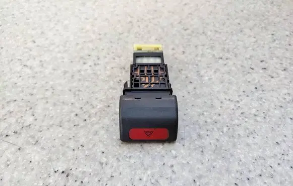Subaru Forester SF Hazard light switch