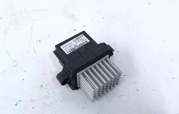 Ford Fusion II Heater blower motor/fan resistor DG9H19E624AA F011500104