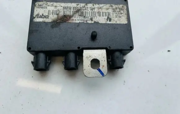 BMW 3 E46 Antenna control unit 65248380944 6524-8380944