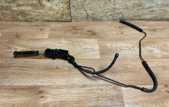 Peugeot Partner Clutch master cylinder 9689016780