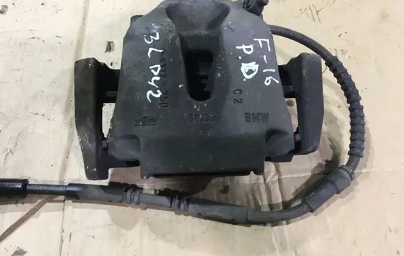 BMW X6 F16 Front brake caliper 6776784