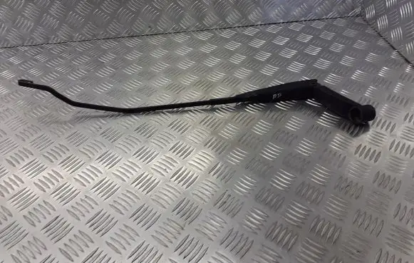Hyundai i20 (PB PBT) Front wiper blade arm BRAK