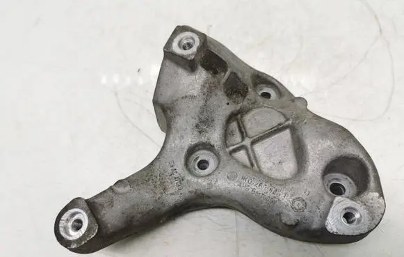 Volkswagen Golf Plus A/C compressor mount bracket 1K0260885B