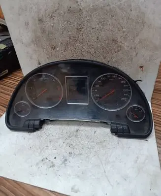 Audi A4 S4 B6 8E 8H Speedometer (instrument cluster) 0263626037 8E0920950J 42501056