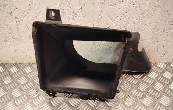 Mazda 6 Intercooler air channel guide 