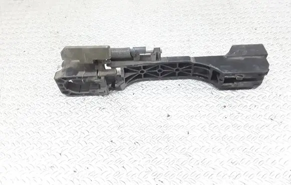 Rear door exterior handle/bracket