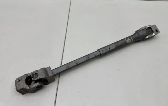 BMW 2 G42 Steering column universal joint 6862090