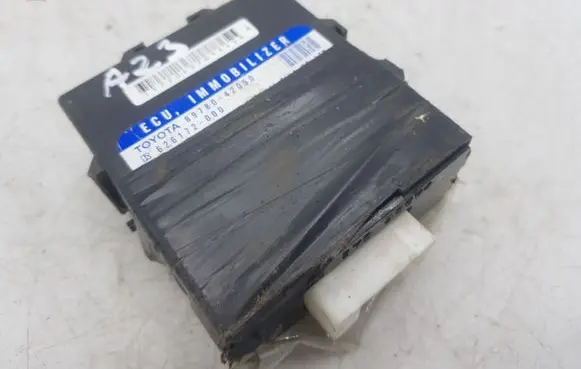 Toyota RAV 4 (XA20) Immobilizer control unit/module 8978042050