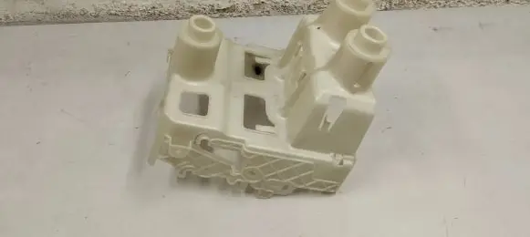 Opel Grandland X Fuse module 9811808980