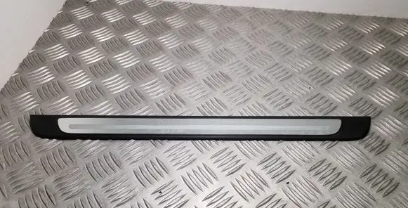 Audi A3 S3 8V Side skirt front trim 8V4853491
