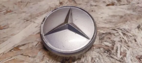 Mercedes-Benz SL R107 Original wheel cap 