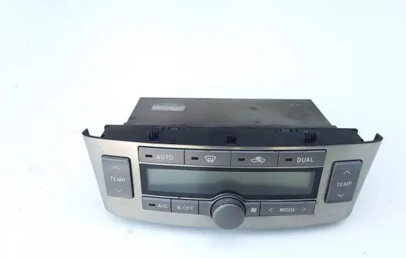 Toyota Avensis T250 Climate control unit 5590205050 3C18024