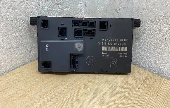 Mercedes-Benz CLS C219 Door control unit/module 2198202026 00005030