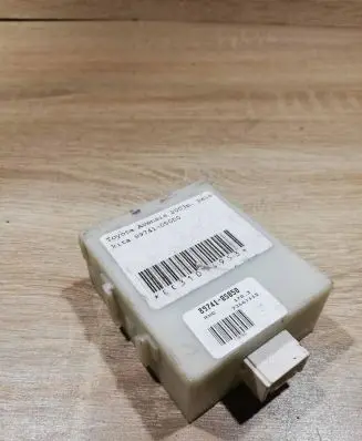 Toyota Corolla Verso AR10 Door control unit/module 8974105050