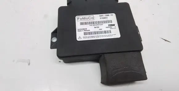 Volvo S60 Hand brake control module 31334872