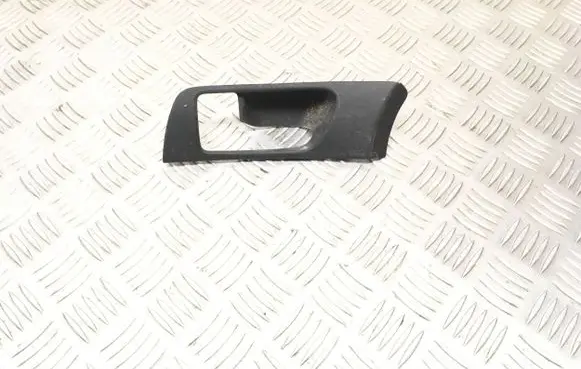 Toyota Avensis T250 Front door window switch trim 6761605020