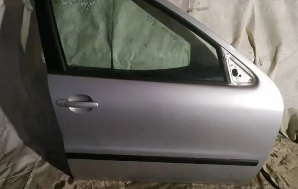 Seat Toledo II (1M) Front door pilkos