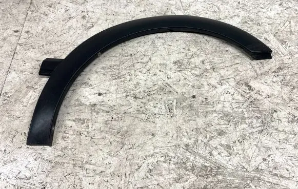 Volkswagen Golf III Front arch 1H0853718