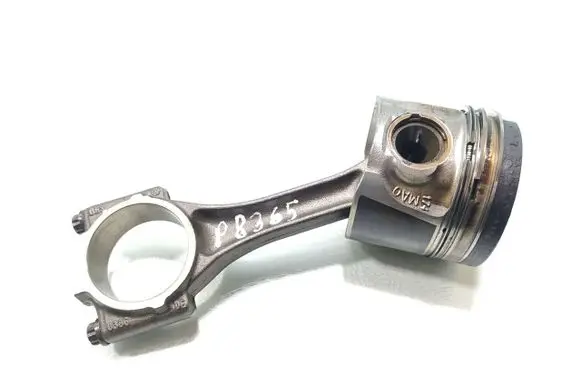 Volkswagen Golf Cross Piston with connecting rod 