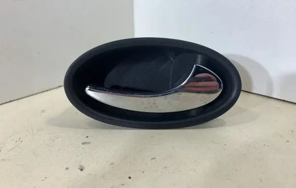 Mercedes-Benz CLK A209 C209 Front door interior handle P0058419AC PA6GF152R