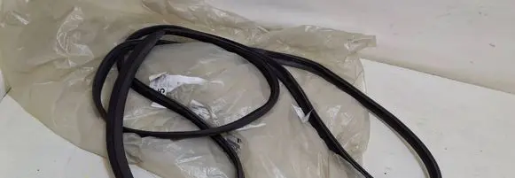 Fiat Doblo Trunk rubber seal (body) 51844575