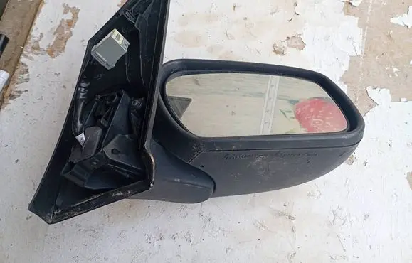Ford Focus Front door electric wing mirror E9014292
