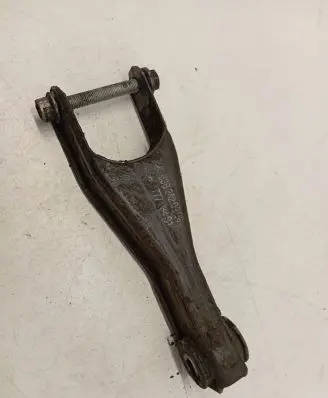 Mercedes-Benz Vito Viano W638 Engine mounting bracket 6382420209 777834S1