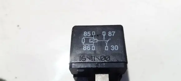 Audi A6 S6 C5 4B Other relay 8D0951253A 373