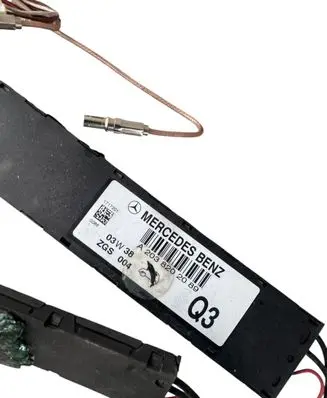 Mercedes-Benz C AMG W203 Aerial antenna amplifier A2038202089 2038202089