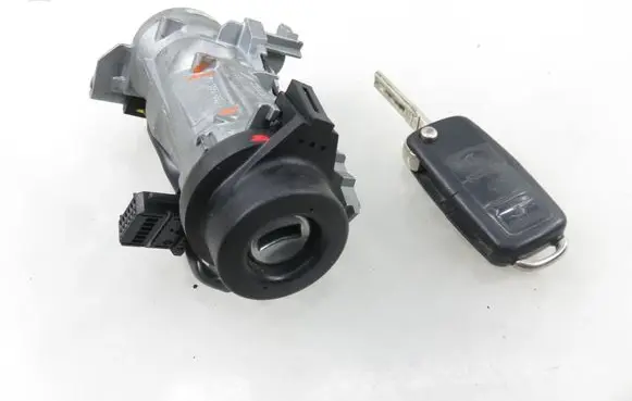 Volkswagen Touran I Ignition lock 1K0905865 1K0905851B