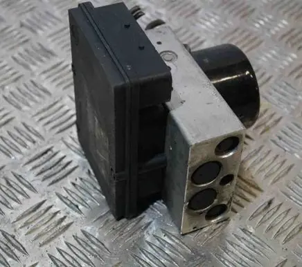 Mercedes-Benz C W203 ABS Pump
