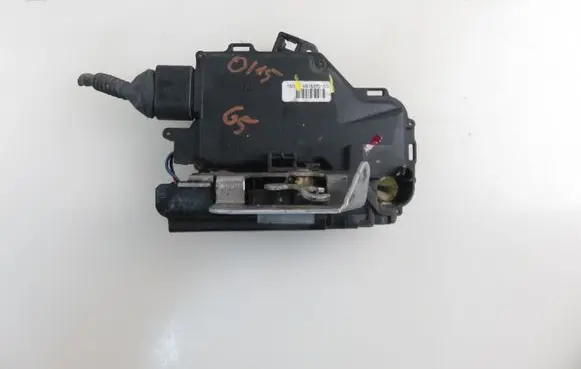 Audi A4 S4 B6 8E 8H Front door lock 4B1837015G