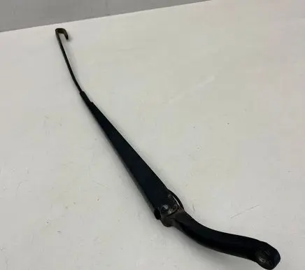 Volvo S80 Front wiper blade arm 09484611 9484615
