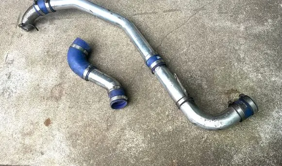 Mitsubishi Lancer Evolution X Intercooler pipe mounting bracket HKS