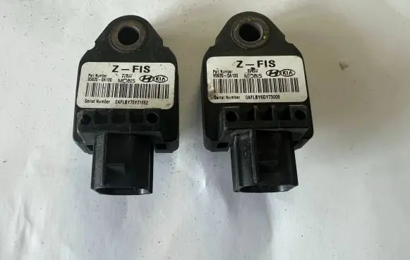 KIA Ceed Airbag deployment crash/impact sensor 95920-0A100