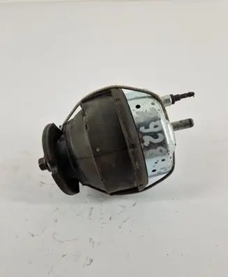 Volvo XC90 Engine mount bracket 226738620