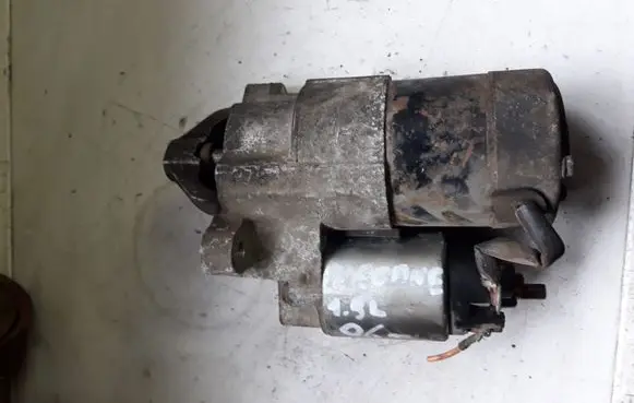 Renault Megane II Starter motor 8200227092