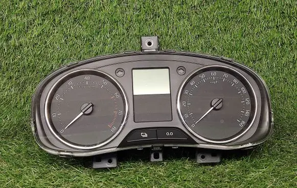 Skoda Fabia Mk2 (5J) Speedometer (instrument cluster) 5J0920911G