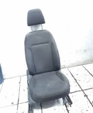 Volkswagen Jetta VI Front passenger seat 5C6881106Q