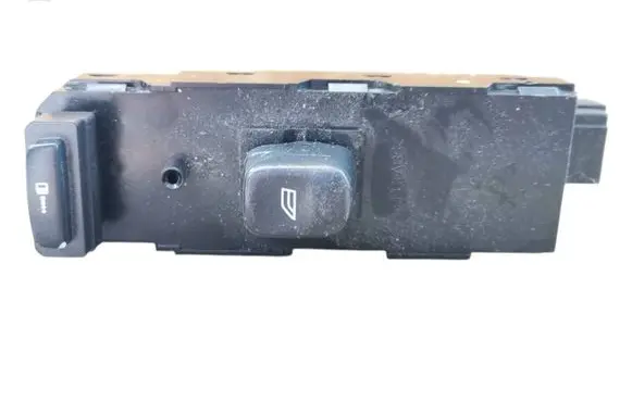 Volvo V70 Electric window control switch 30737519