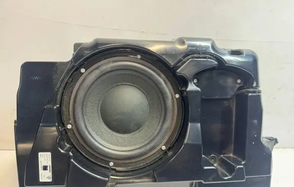 Porsche Macan (95B) Subwoofer speaker 95B035481B