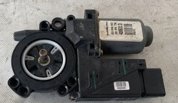 Renault Espace IV Rear door window regulator motor 8200017906