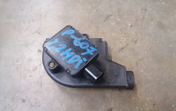 Peugeot 607 Accelerator pedal position sensor 