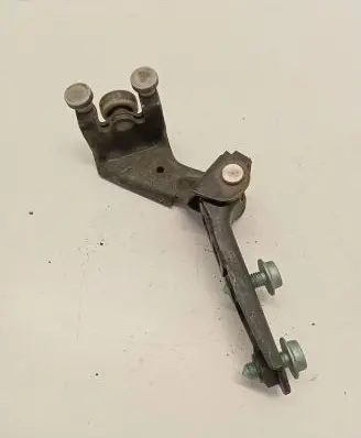 Volkswagen Transporter - Caravelle T5 Sliding door middle roller runner 7H0843336B